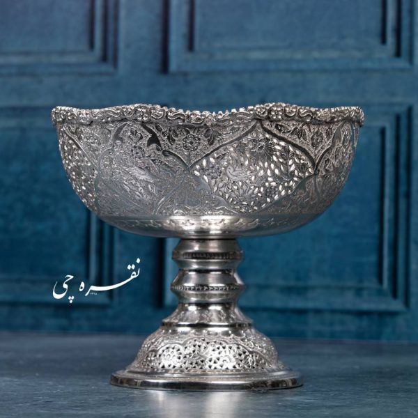 آجیل خوری گل و مرغ